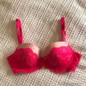 NWT VS 34B Demi Bra